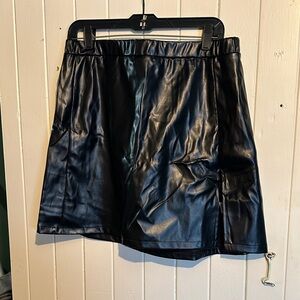 SHEIN Black Faux Leather Skirt